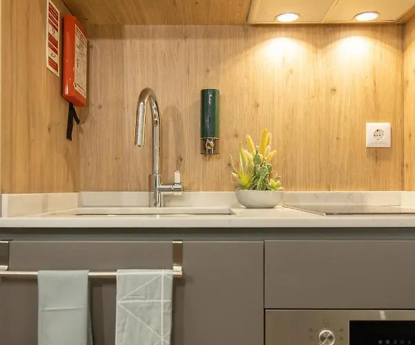 Signature Flat Incl Parking By Sweet * أفيرو