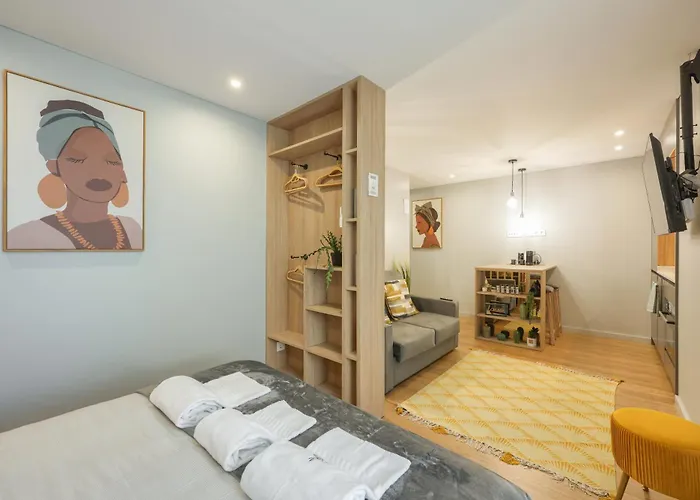 Signature Flat Incl Parking By Sweet أفيرو