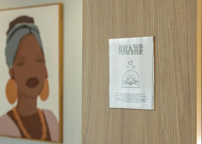 Signature Flat Incl Parking By Sweet شقة *